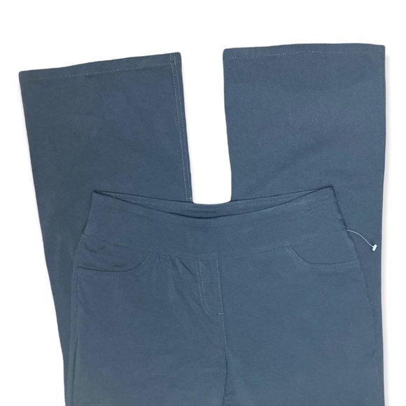 SOLD! Westbound the PARK AVE fit Mid Rise Straight Leg Pull-On Pants - Picture 3 of 10